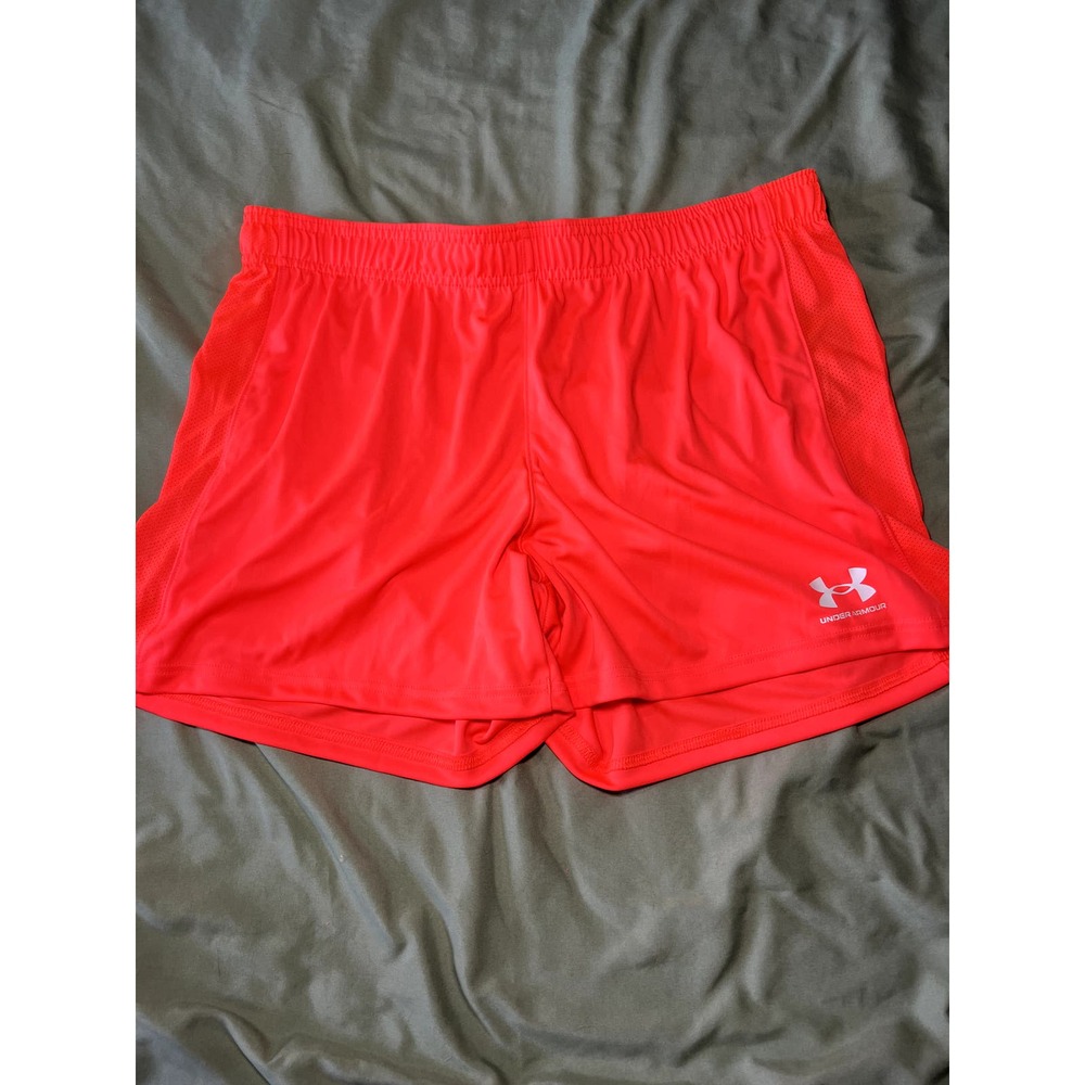NWT Under Armour pink challenger knit sweat shorts size large